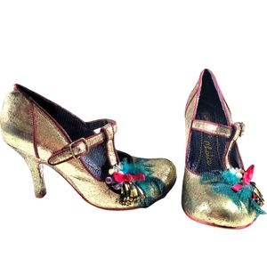 Irregular Choice Gold Serpentine Pin Up Heels Pumps Size 8.5